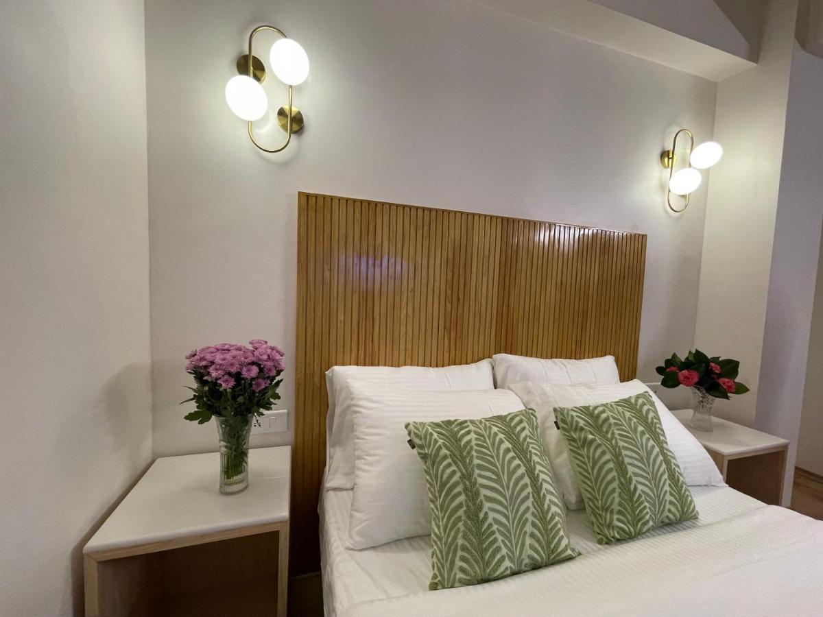 Hotel Pegasus Crown Shillong Kültér fotó