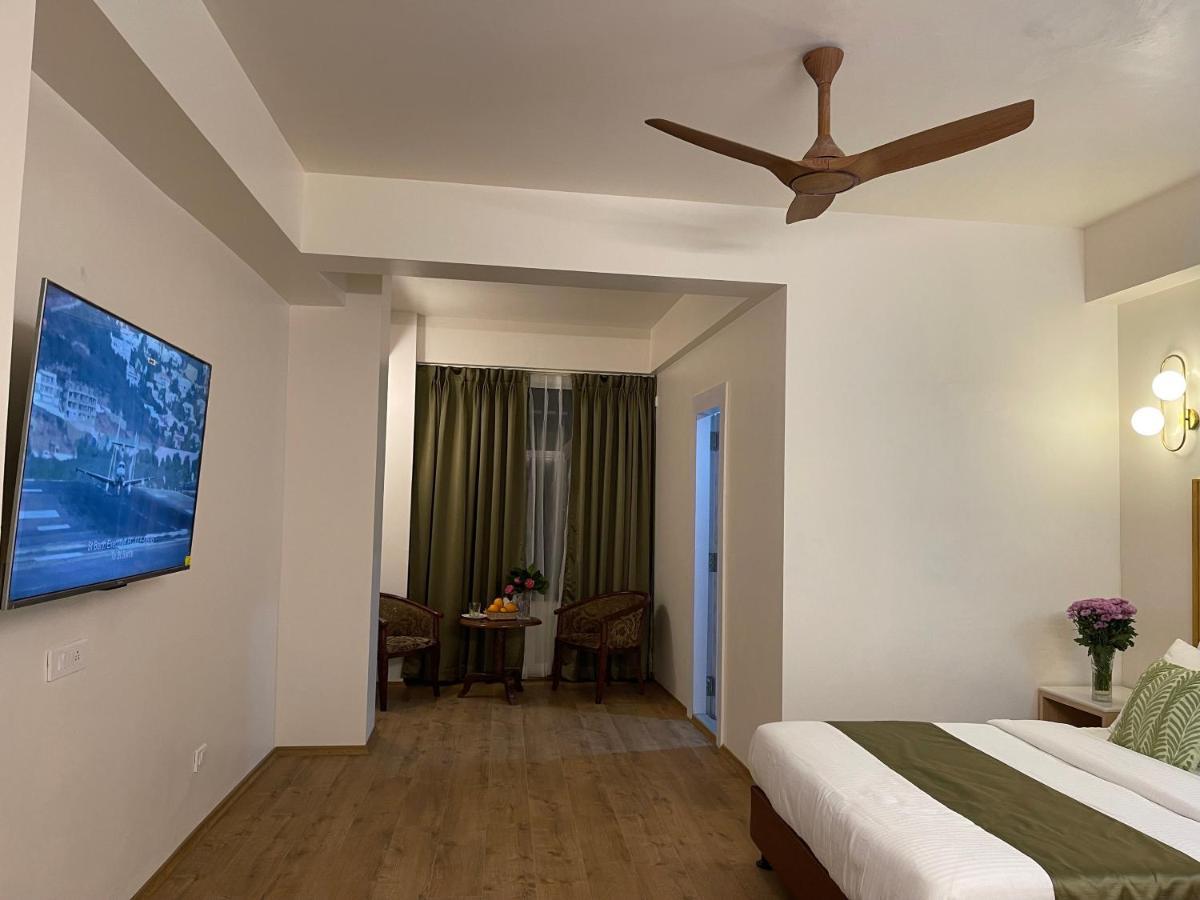 Hotel Pegasus Crown Shillong Kültér fotó